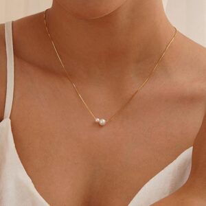 Gold-plated pearl necklace